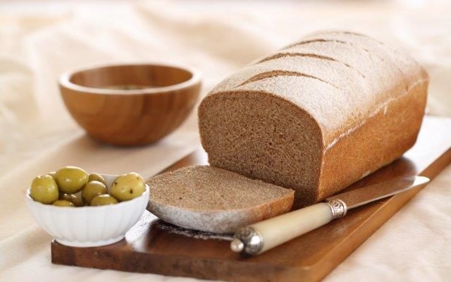 מתכון ללחם מקמח מלא | שמרית: מתכונים ללחם, מתכון לאפיית לחם ביתי