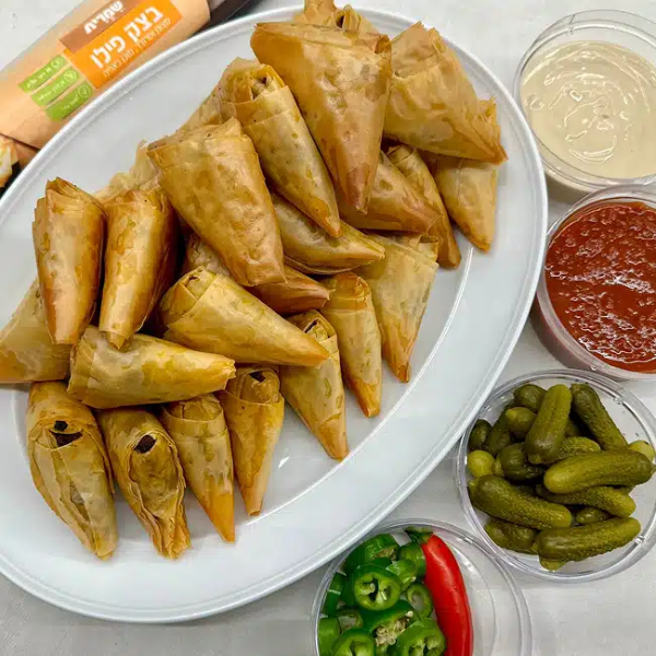 משולשי פילו במילוי תבשיל ראגו חלומי